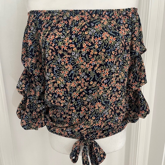 CeCe Tops - Cece Navy Floral Off Shoulder Elastic Tie Blouse Sz S *P14